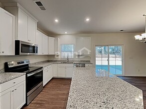 5034 Twin River Dr in Denver, NC - Building Photo - Building Photo