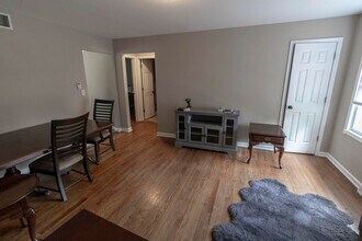 103 N Garth Ave in Columbia, MO - Building Photo - Building Photo