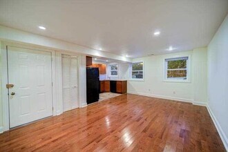 308 Main St-Unit -2 in Beacon, NY - Building Photo - Building Photo