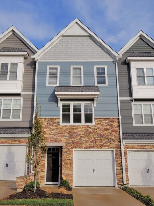 10518 Swanee Mill Trace in Glen Allen, VA - Building Photo