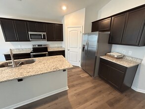 67 Marsh Salt Ln in Port Wentworth, GA - Foto de edificio - Building Photo