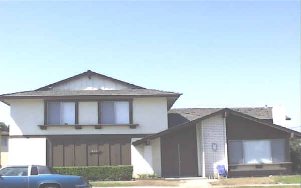 511 J Ct in Oxnard, CA - Foto de edificio - Building Photo