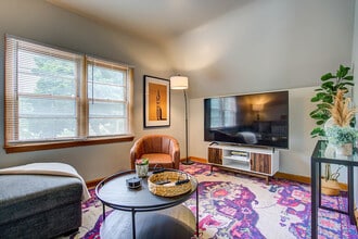 3120 S 30th St in Milwaukee, WI - Building Photo - Building Photo