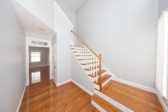 4 Cyrus Way in Northborough, MA - Building Photo - Building Photo