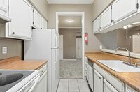 726 Bering Dr photo'