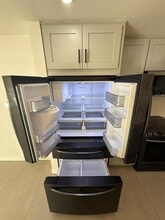 6891 Scott St in Hollywood, FL - Foto de edificio - Building Photo