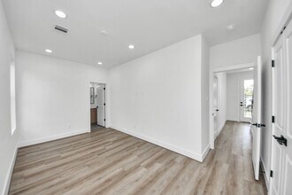 6949 Foster St in Houston, TX - Building Photo - Building Photo