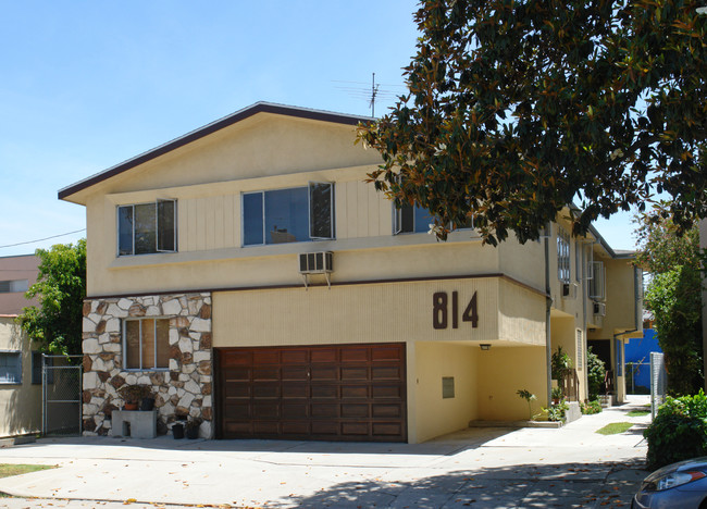 814 S Sherbourne Dr in Los Angeles, CA - Building Photo - Building Photo