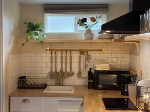 104 16th St, Unit Wine Country Studio in Paso Robles, CA - Foto de edificio - Building Photo