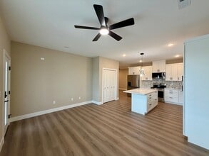 5313 W Jay St in Pasco, WA - Building Photo - Building Photo