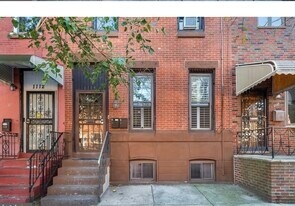 1114 Snyder Ave in Philadelphia, PA - Building Photo
