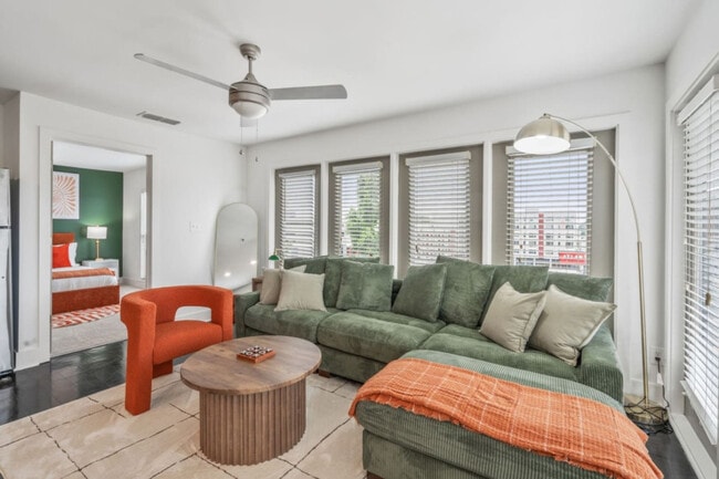 property at 841 Memorial Dr SE