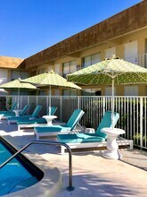 Whispering Palms Apartment Homes in Boca Raton, FL - Foto de edificio - Building Photo