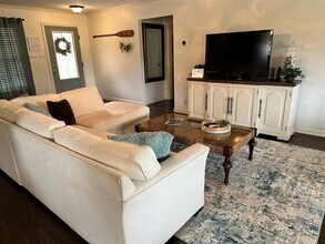 3713 Lake Vista Ct in Granbury, TX - Building Photo - Building Photo