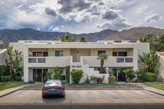 Canyon Granada in Palm Springs, CA - Building Photo - Building Photo