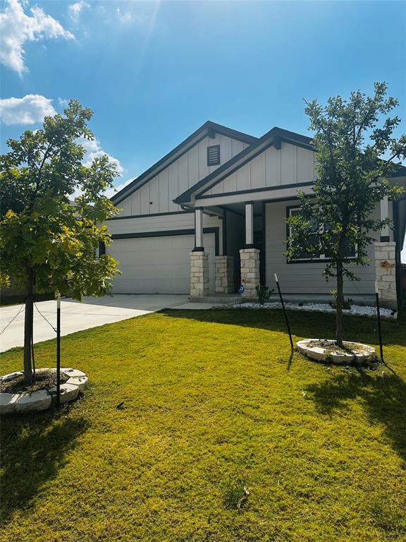 94 Barton Creek Ln in Hutto, TX - Building Photo - Building Photo