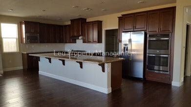 5074 Sycamore Canyon Dr in El Dorado Hills, CA - Building Photo - Building Photo
