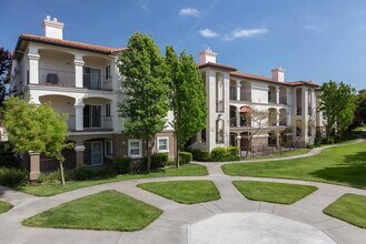 San Marcos in Richmond, CA - Building Photo - Building Photo