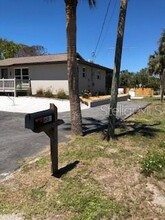 608 Coquina Ct in Nokomis, FL - Building Photo - Building Photo