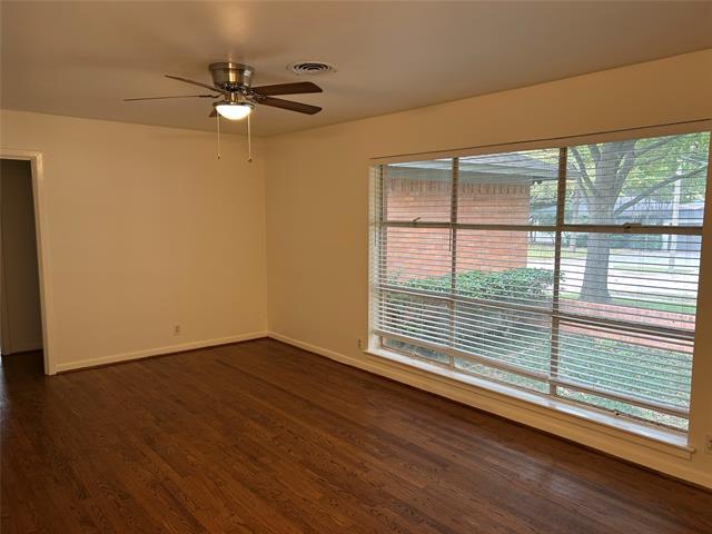 888 Berkinshire Dr in Dallas, TX - Building Photo - Building Photo