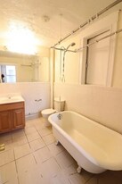 11 Barrows St, Unit 01