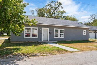200 Wallen St in Del Rio, TX - Building Photo - Building Photo