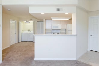 Coral Cove in Cape Coral, FL - Building Photo - Building Photo