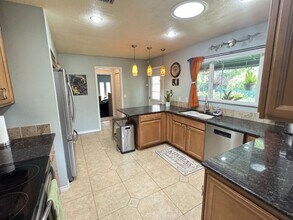 8435 NW 6 Ave in Gainesville, FL - Building Photo - Building Photo