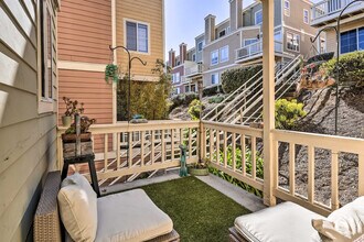 169 Cleo Rand Ln in San Francisco, CA - Building Photo - Building Photo