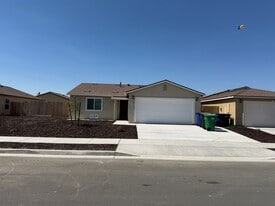 1696 Hume Lake Ave in Corcoran, CA - Building Photo