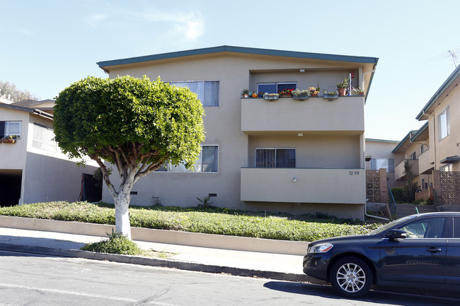 1239 Stanford St in Santa Monica, CA - Building Photo - Building Photo