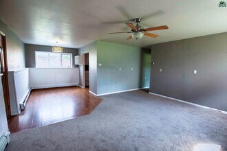 1211 Nineteenth Avenue in Fairbanks, AK - Building Photo - Building Photo