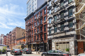 175  Ludlow Street in New York, NY - Foto de edificio - Primary Photo