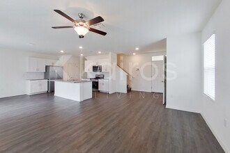 32045 Katelin Cir in Leesburg, FL - Building Photo - Building Photo