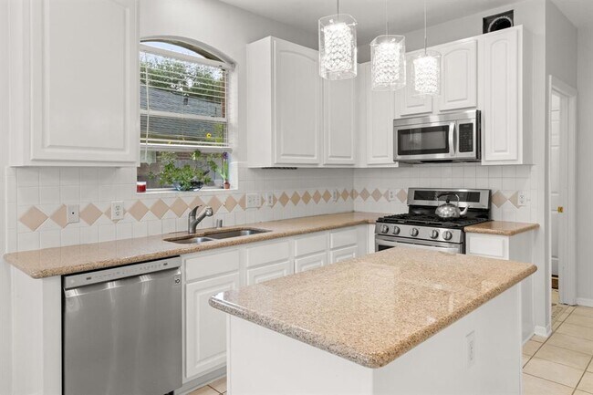 4434 Casey Cir in Sugar Land, TX - Building Photo - Building Photo