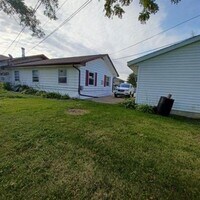 202 W Willman St photo'