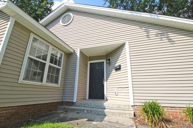 1150 Olympia Ave in Columbia, SC - Building Photo - Building Photo