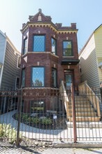 3651 W Palmer St-Unit -O1 in Chicago, IL - Building Photo - Building Photo