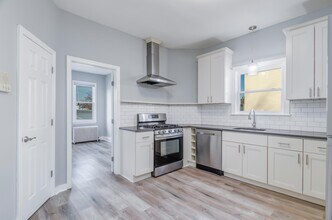 86 W 27th St in Bayonne, NJ - Building Photo - Building Photo