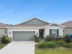654 Heritage Sq Dr in Haines City, FL - Building Photo