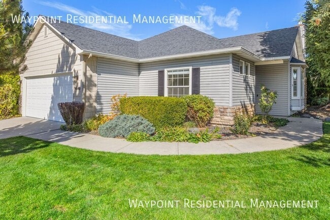 9640 W Sleepy Hollow Ln in Garden City, ID - Building Photo - Building Photo