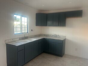 1539 W Ave L 8 in Lancaster, CA - Building Photo - Building Photo