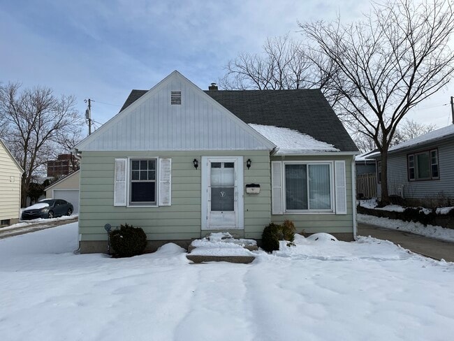 property at 615 Washington Ave