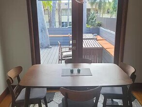 1295 E Santa Clara St in Ventura, CA - Building Photo - Building Photo