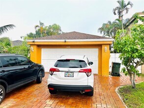 3491 NW 21 St in Coconut Creek, FL - Building Photo - Building Photo