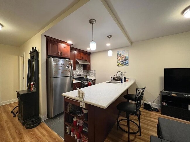 1026 Bloomfield St in Hoboken, NJ - Building Photo - Building Photo