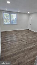 523 E Tabor Rd in Philadelphia, PA - Building Photo - Building Photo