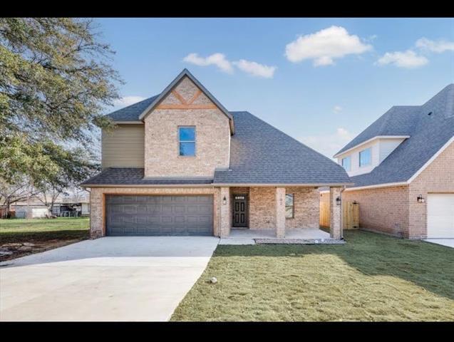 102 Hackberry Ln in Roanoke, TX - Building Photo