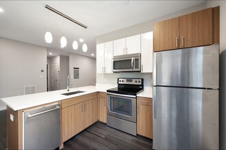 999 Hancock St in Quincy, MA - Building Photo - Building Photo