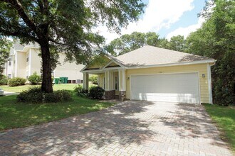 150 Jefferson St in Niceville, FL - Building Photo - Building Photo